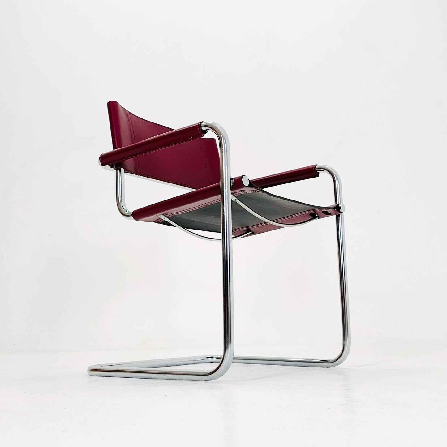 Mid century wine red Model MG5 Centro Studi wine red chair by Mart Stam & Marcel Breuer , 1970s