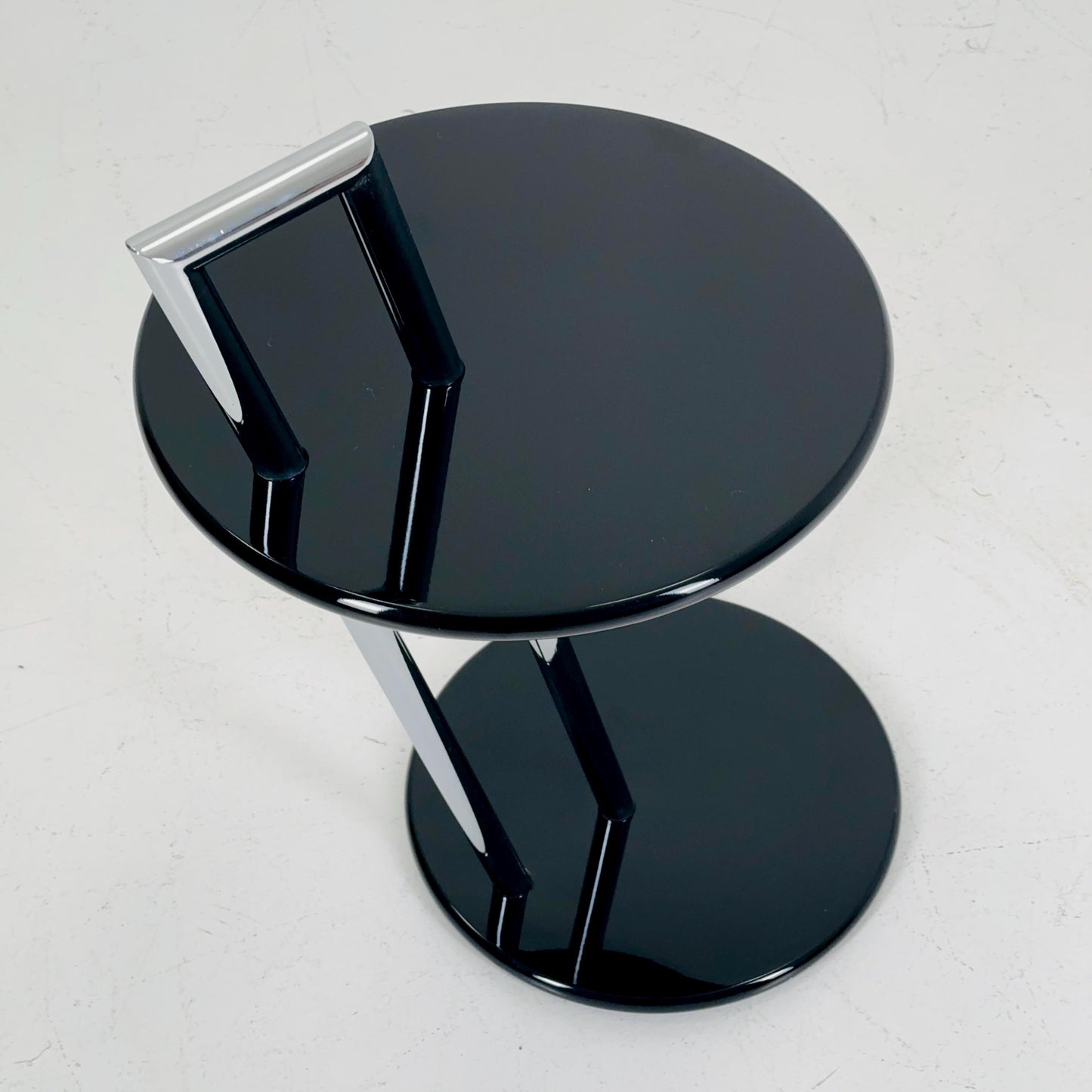 Mid century Eileen Gray Occasional Table – Glossy Black and Chrome Italy 1990e