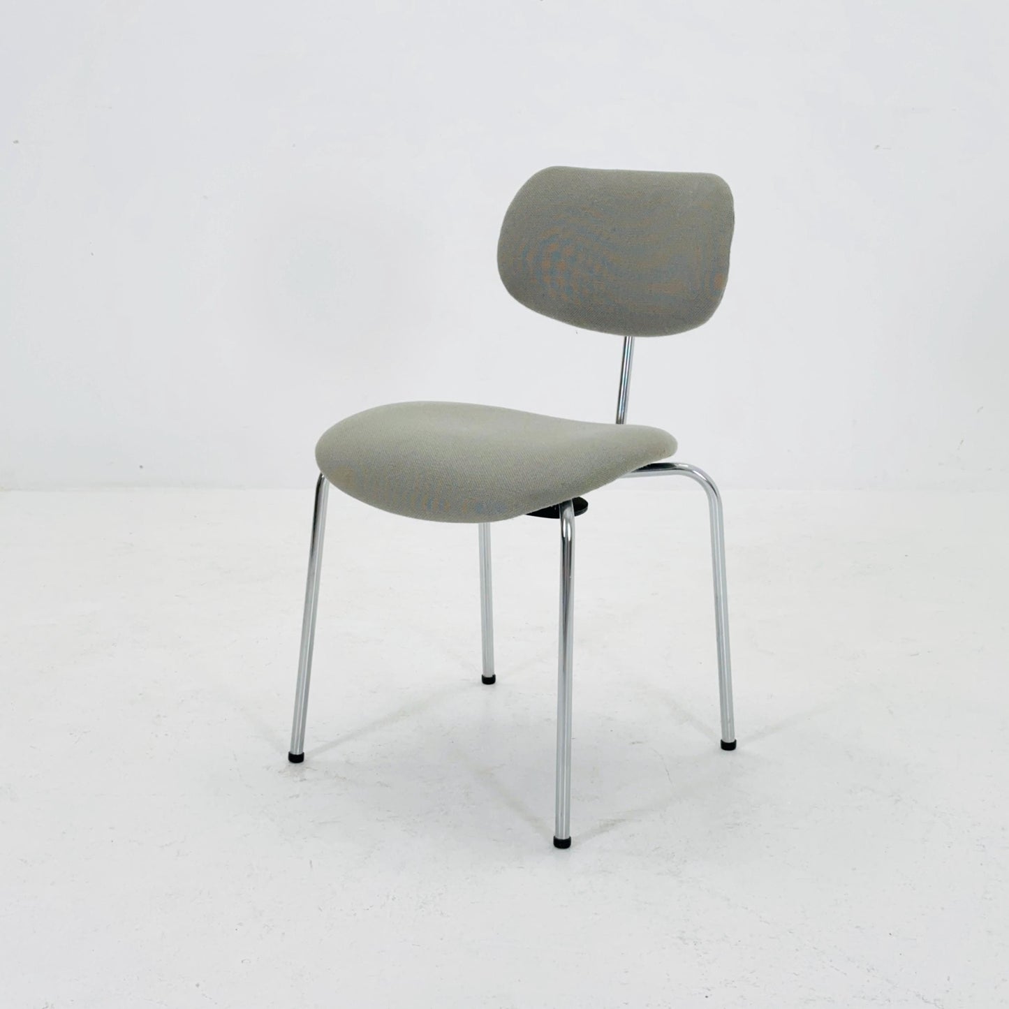 Mid century Austrian chair model SE 68 by Egon Eiermann for Wilde & Spieth 1990s