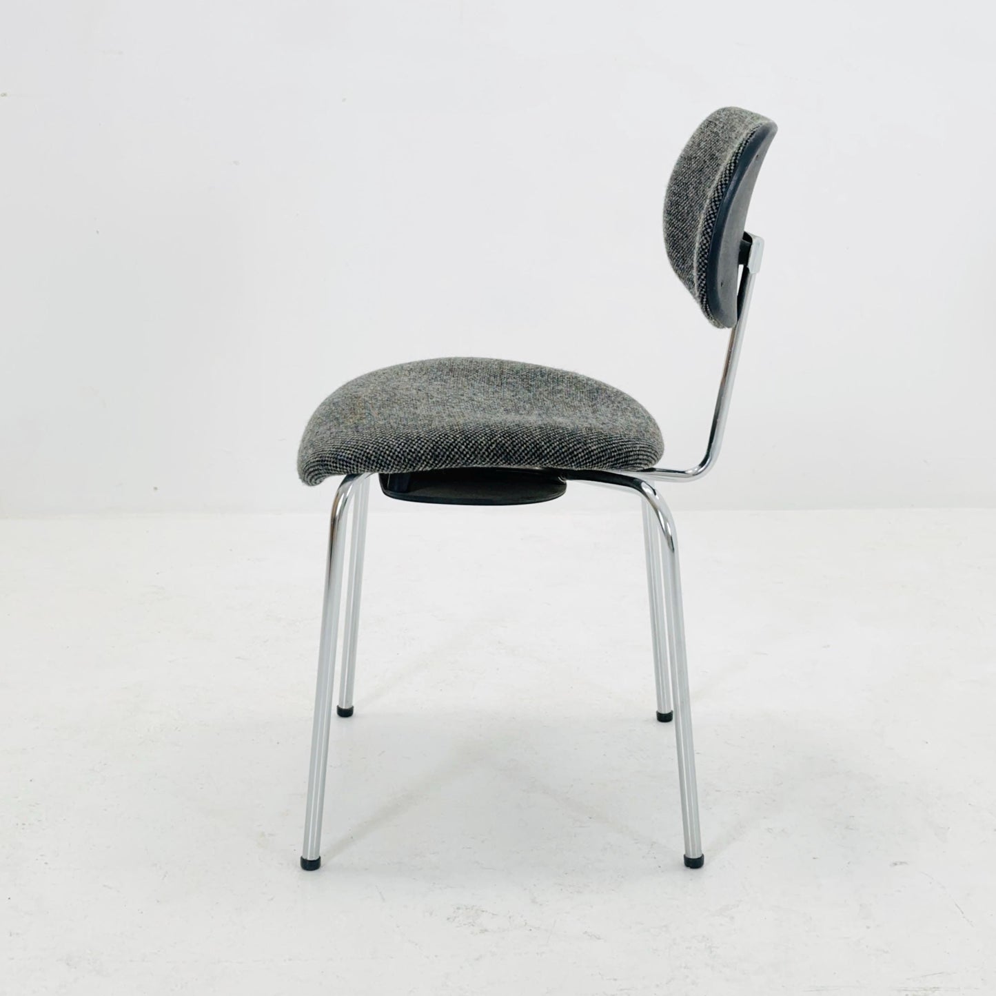 Mid century Austrian chair model SE 68 by Egon Eiermann for Wilde & Spieth 1990s