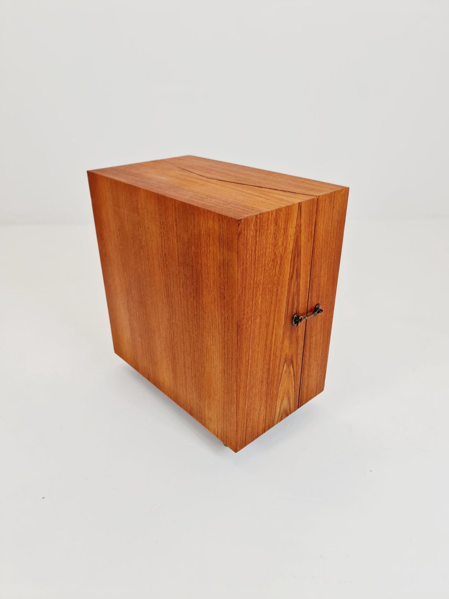 Super rare Danish mid century bar cart trolley By Jorgen Clausen for Brande in Teak , 1960s