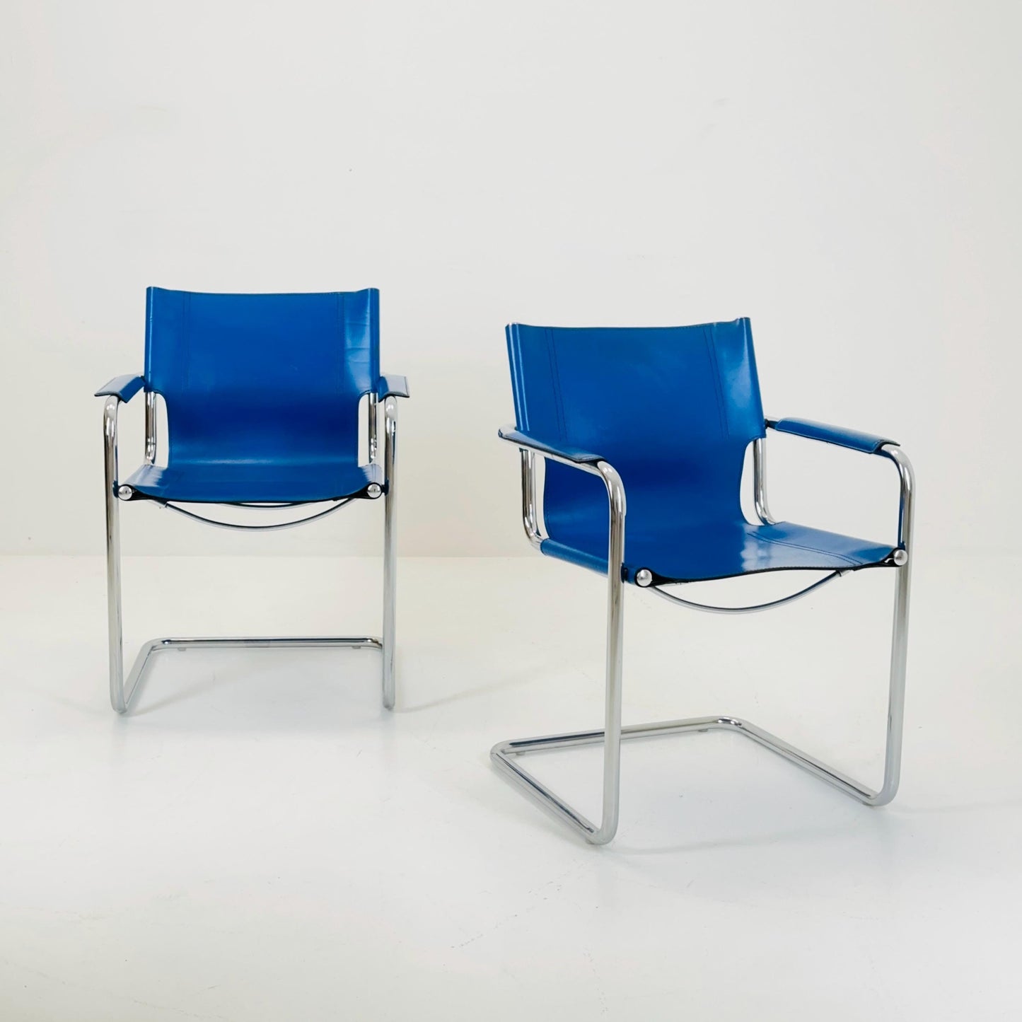 Set of 2 Mid century - bauhaus Visitor armchairs by Mart Stam for Matteo Grassi Italy 1970s