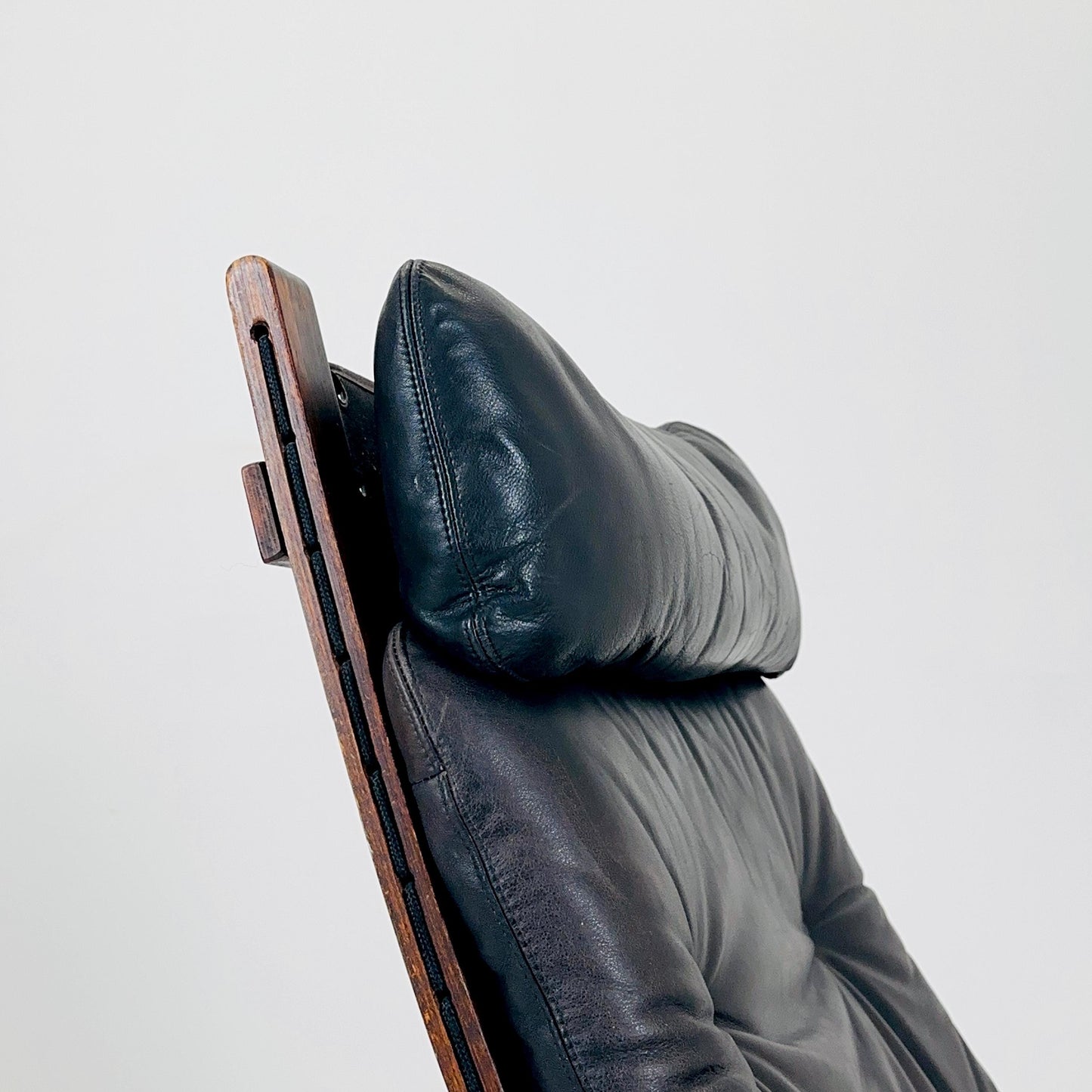 Mid century armchair “Siesta” by Ingmar Relling, Westnofa Furniture, Norway. 1960s