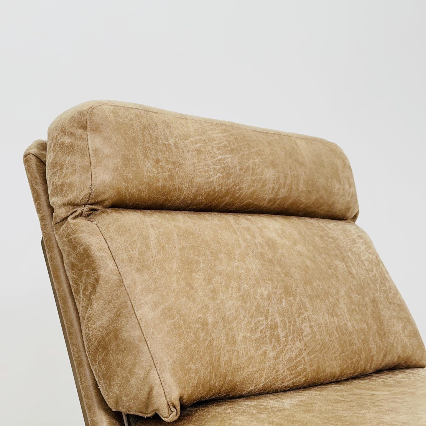 1 of 2 Bauhaus Mid-Century Modern Lounge Chair in Beige Brown Leather 1980s Italy