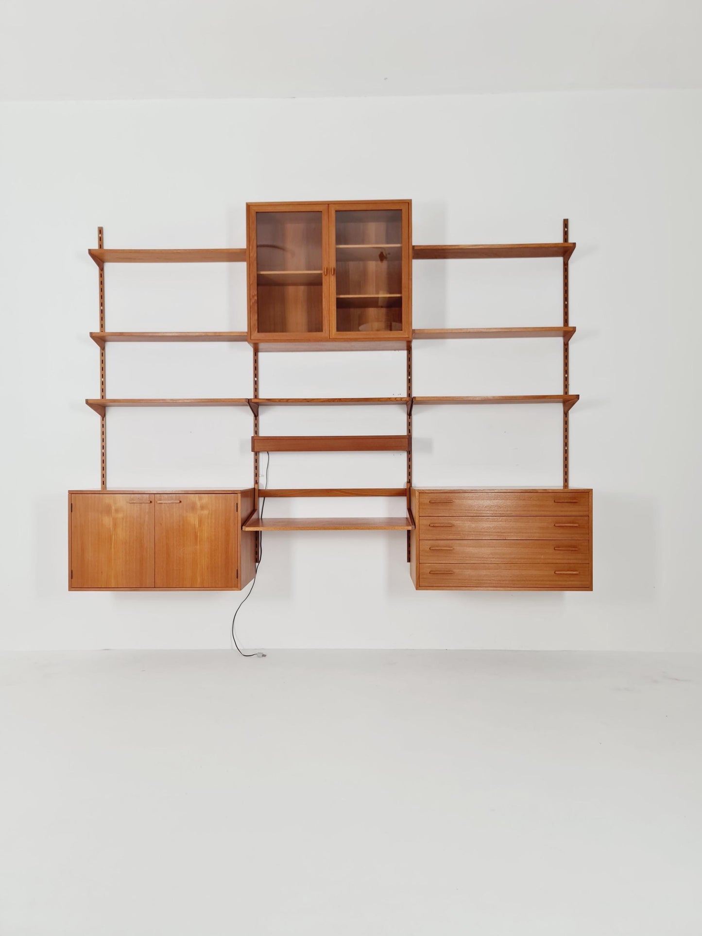 Danish modern modular Teak shelving system by Kai kristansen for FH Möbel , Denmark, 1960s