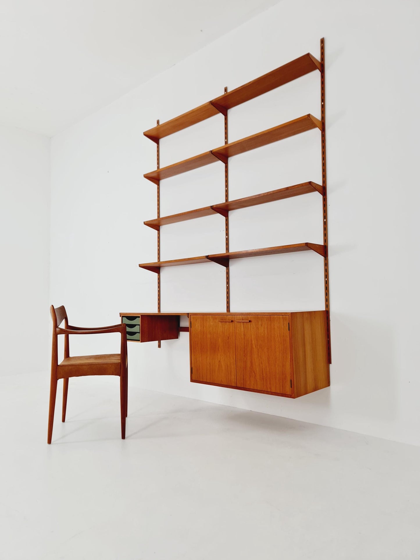 Danish modern modular Teak shelving system by Kai kristansen for FH Möbel , Denmark, 1960s
