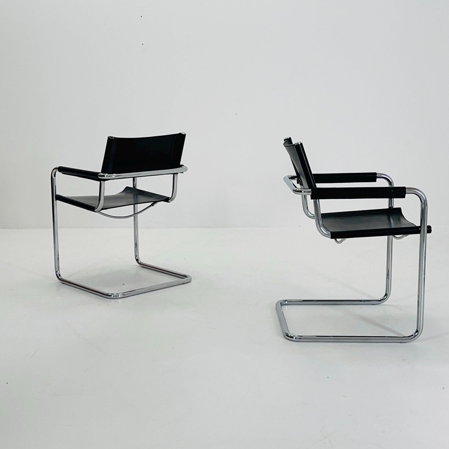 1 of 10 Mid century B34 Matteo Grassi Mg5 black leather cantilever chair by Mart Stam italy 1980s