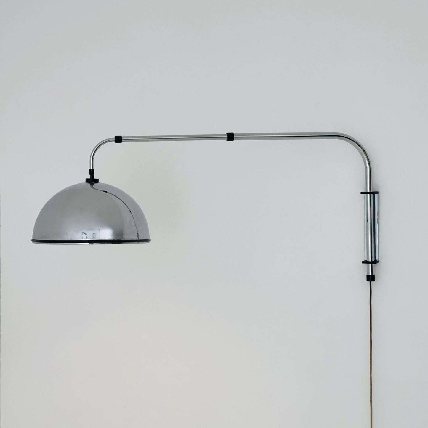 Mid century Wall-Mounted Adjustable Pendant Lamp | Height & Length | Bauhaus design, 1980s Italy