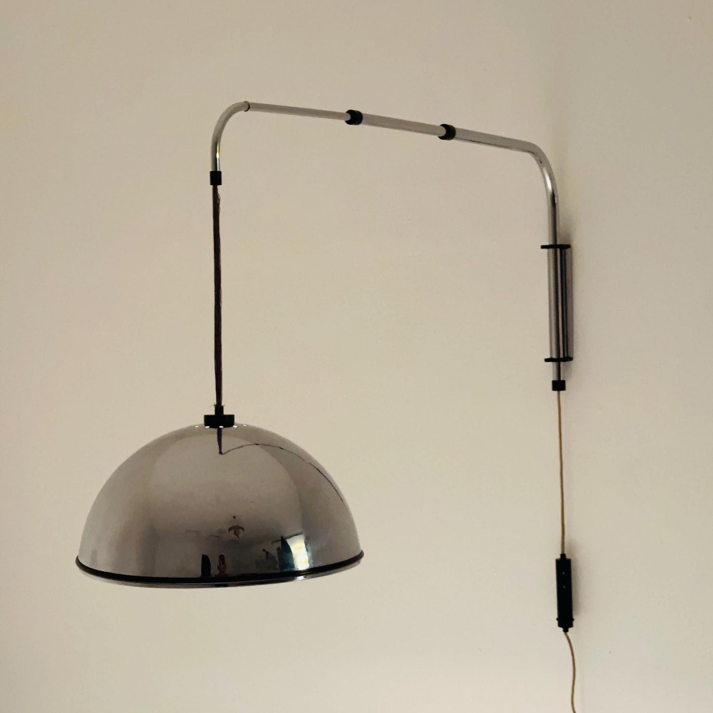 Mid century Wall-Mounted Adjustable Pendant Lamp | Height & Length | Bauhaus design, 1980s Italy