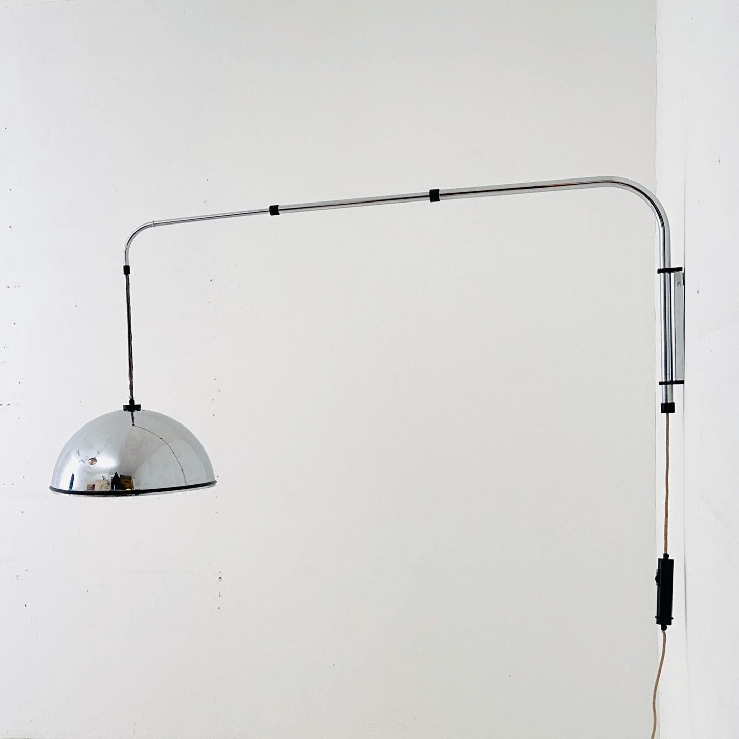 Mid century Wall-Mounted Adjustable Pendant Lamp | Height & Length | Bauhaus design, 1980s Italy