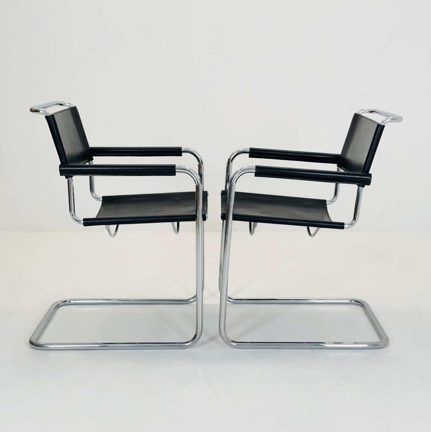 Set of 2 Mid century black S34 tubular steel armchairs by Mart Stam for Jox Interni - Itsly 1980s