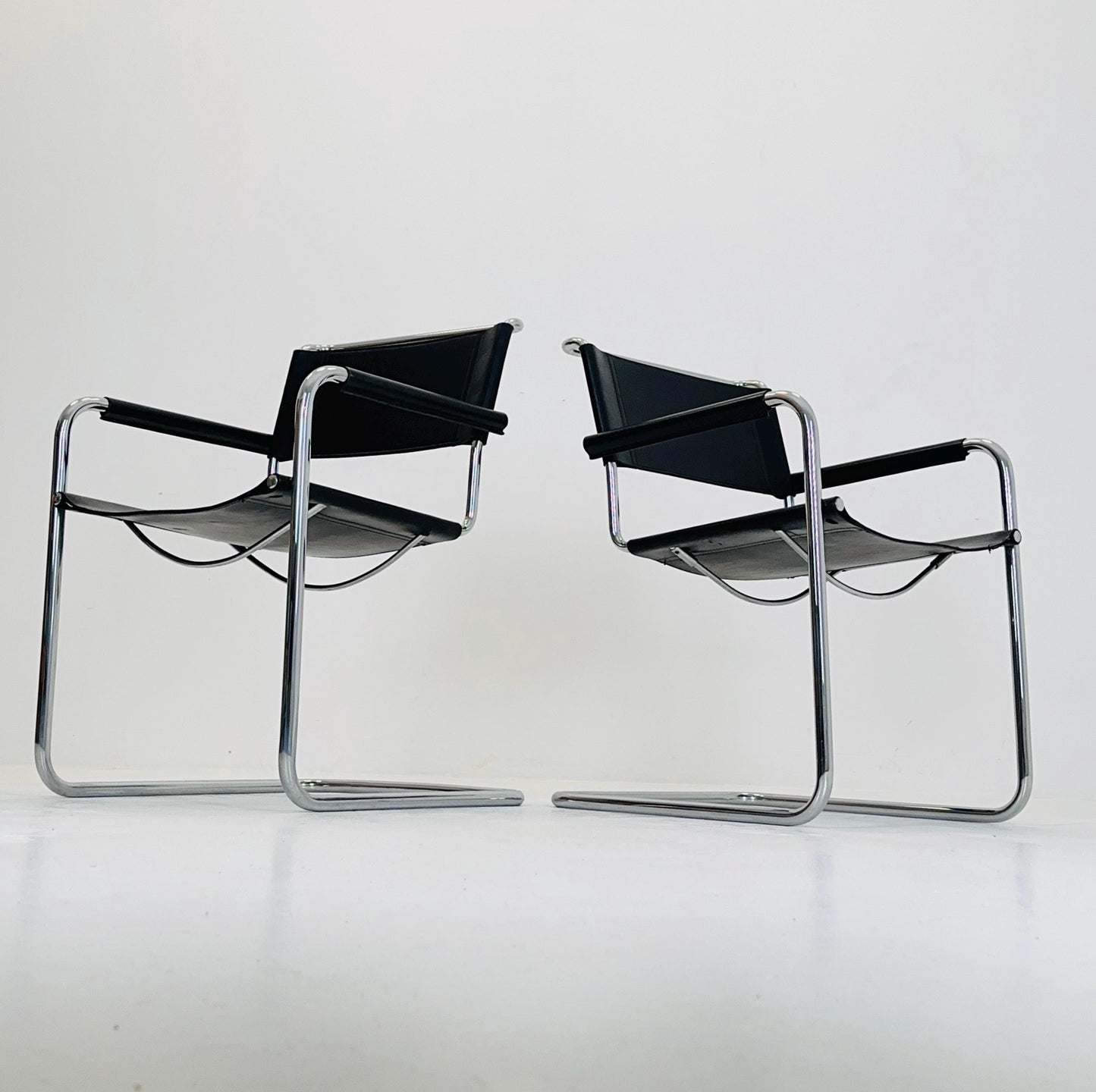 Set of 2 Mid century black S34 tubular steel armchairs by Mart Stam for Jox Interni - Itsly 1980s