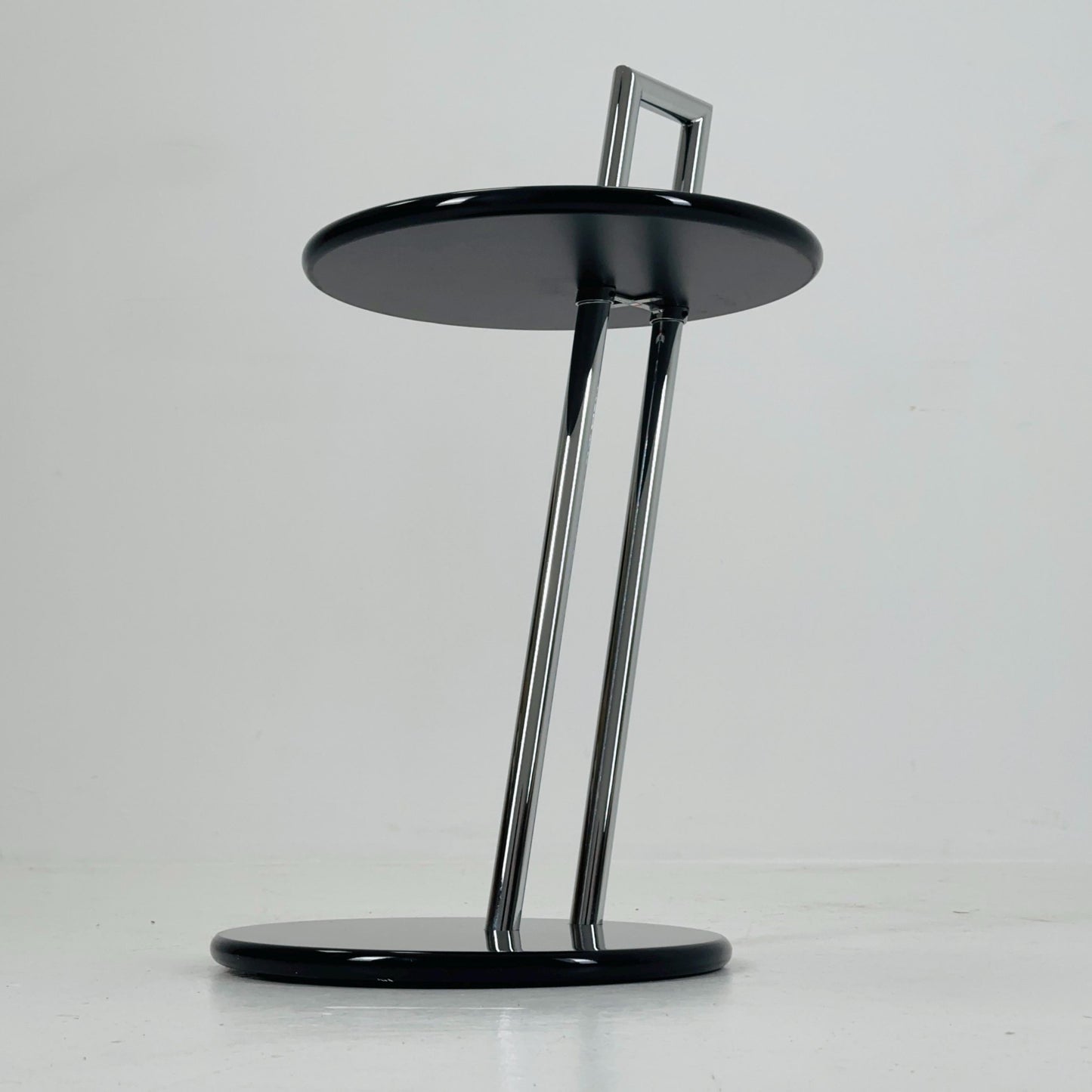 Mid century Eileen Gray Occasional Table – Glossy Black and Chrome Italy 1990e