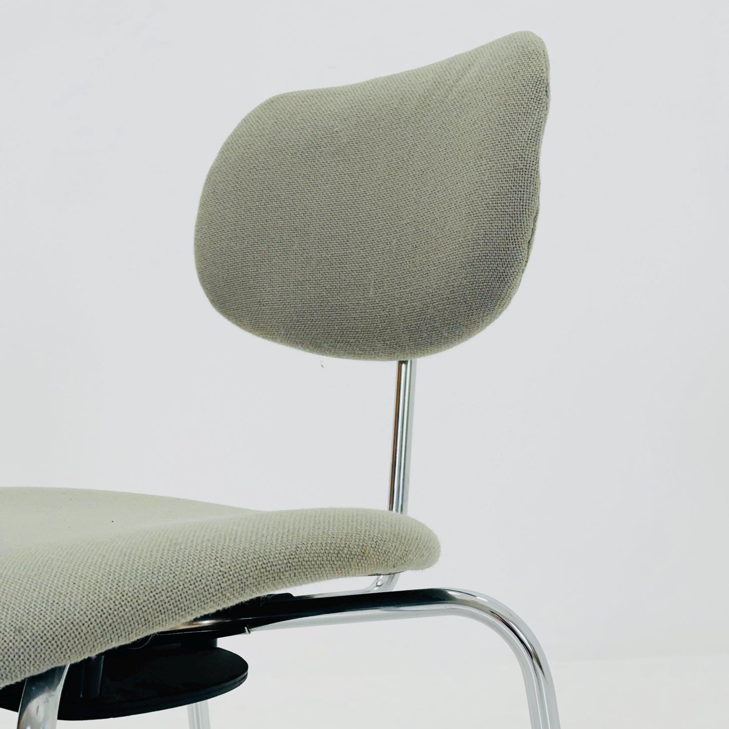 Mid century Austrian chair model SE 68 by Egon Eiermann for Wilde & Spieth 1990s