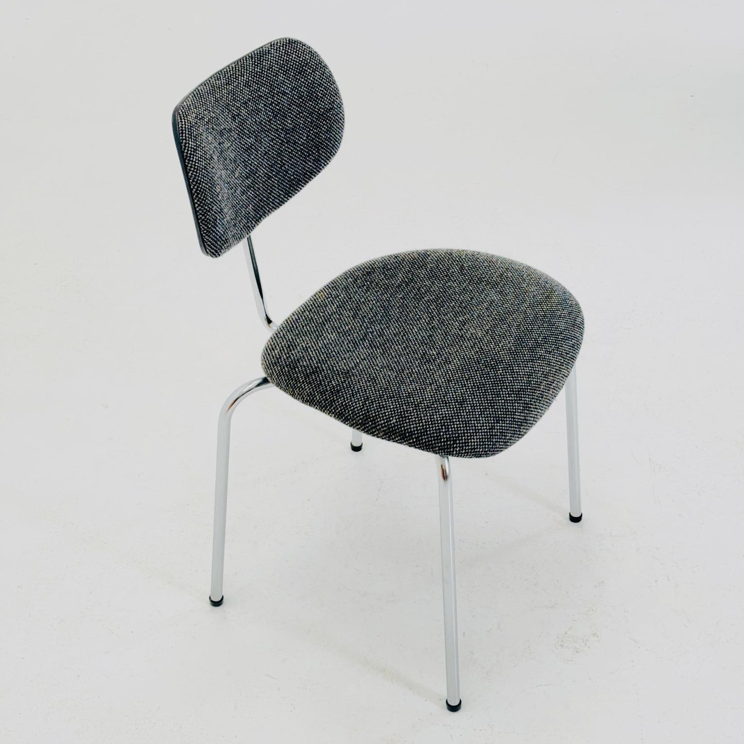 Mid century Austrian chair model SE 68 by Egon Eiermann for Wilde & Spieth 1990s