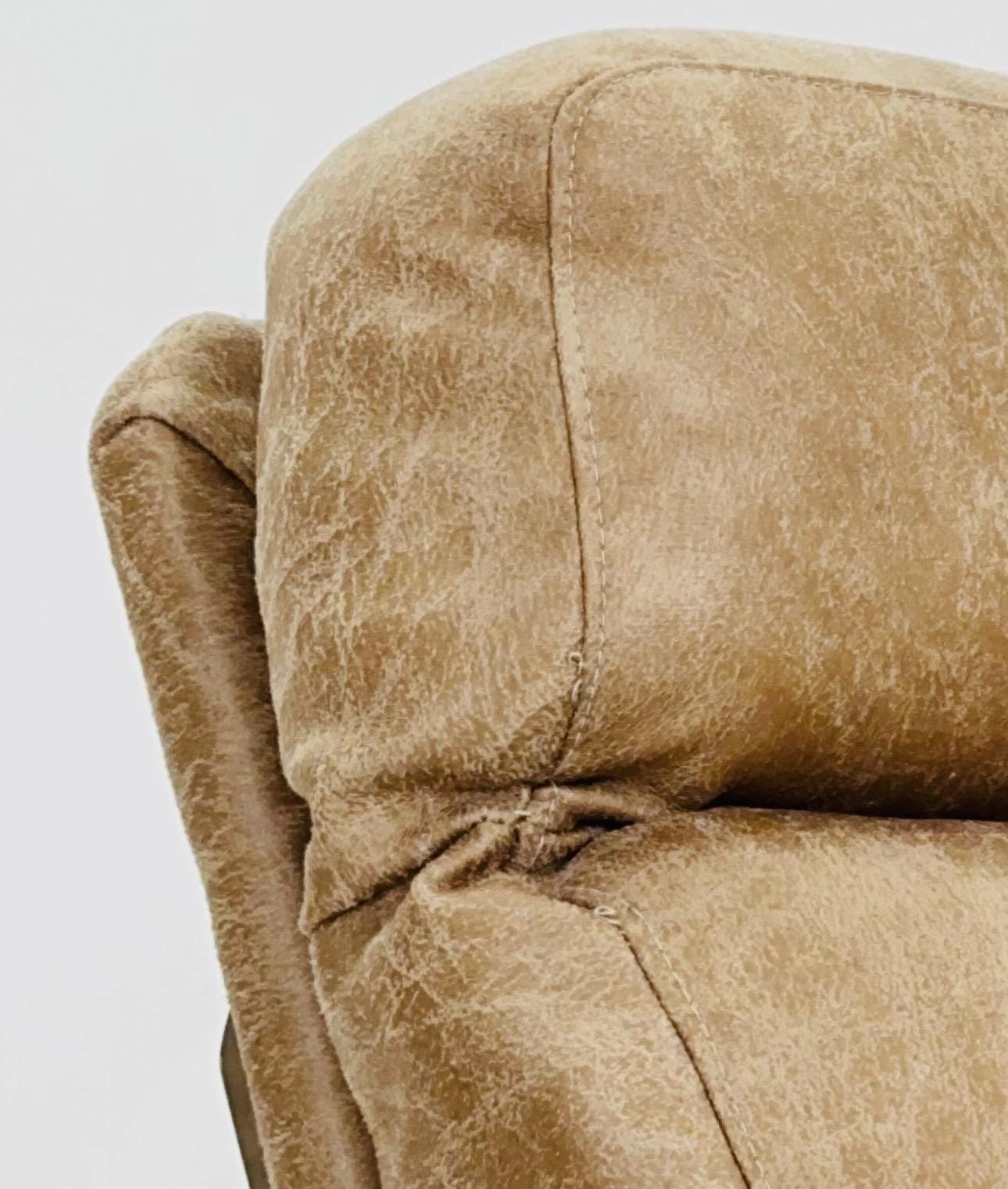 1 of 2 Bauhaus Mid-Century Modern Lounge Chair in Beige Brown Leather 1980s Italy