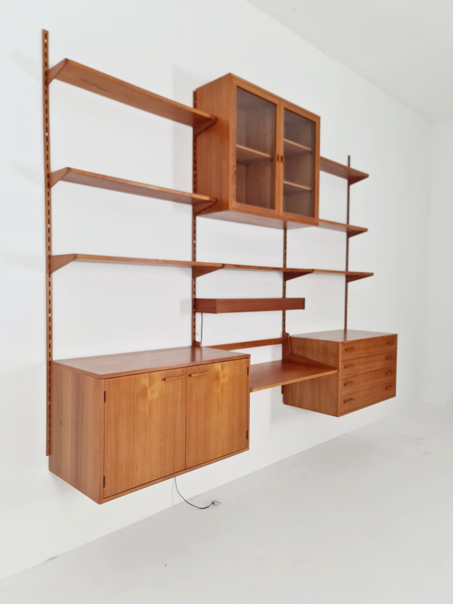 Danish modern modular Teak shelving system by Kai kristansen for FH Möbel , Denmark, 1960s