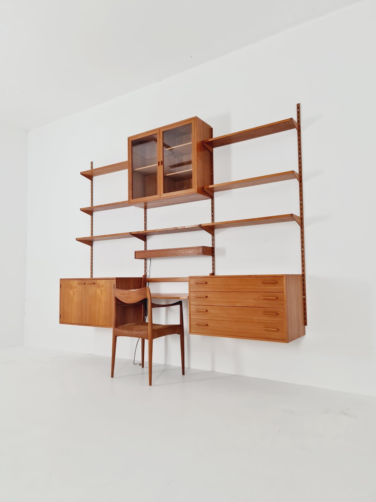 Danish modern modular Teak shelving system by Kai kristansen for FH Möbel , Denmark, 1960s