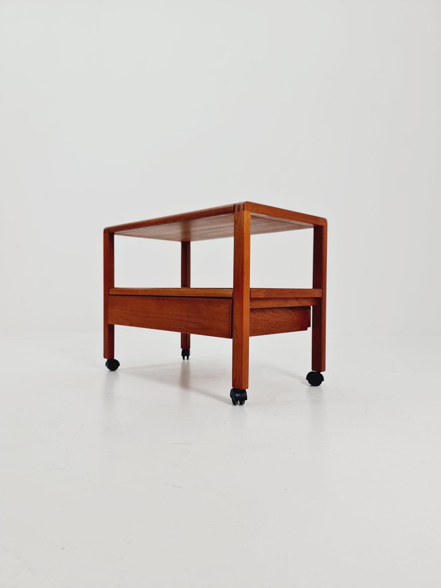 Vintage mid century danish trolley in solid teak/ bar cart By Salling Stolefabrik, 1960s