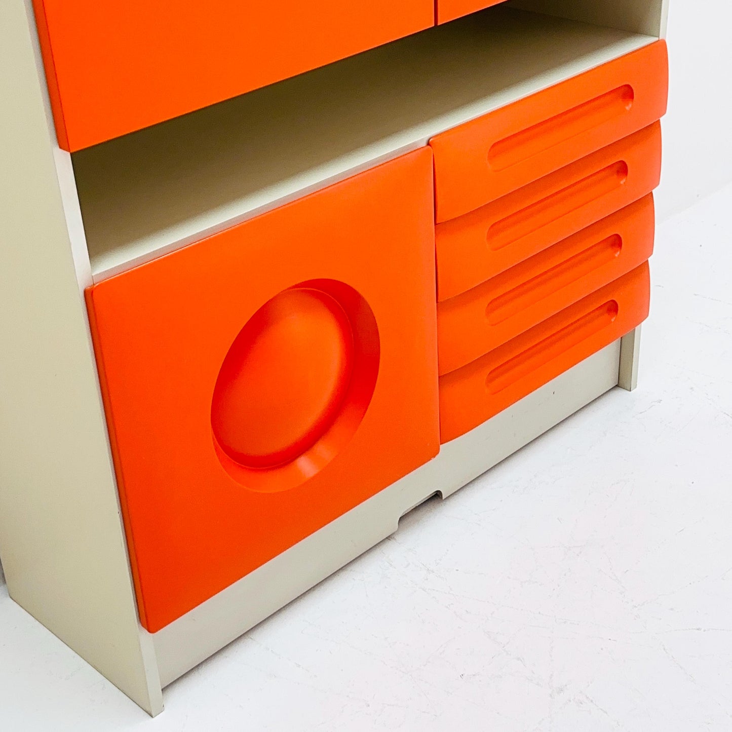 Space age rare cupboard by Gwinner Germany 1970s
