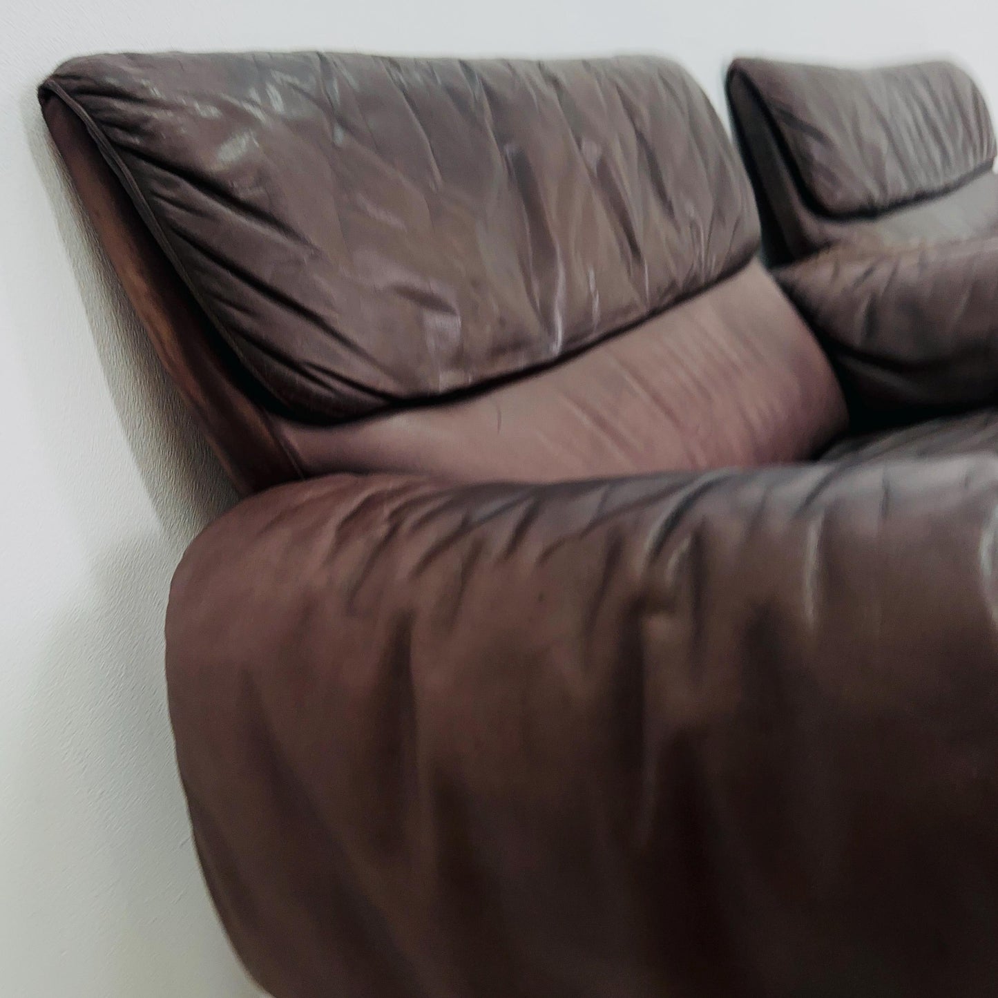 Set of 2 Mid-Century De Sede DS-2011/01 Buffalo Dark Brown leather-sofa and armchair , 2011 Switzerland