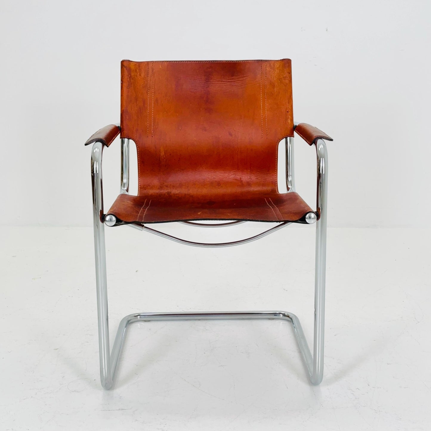Bauhaus Matteo Grassi visitor chair in congac leather 1980s Italy