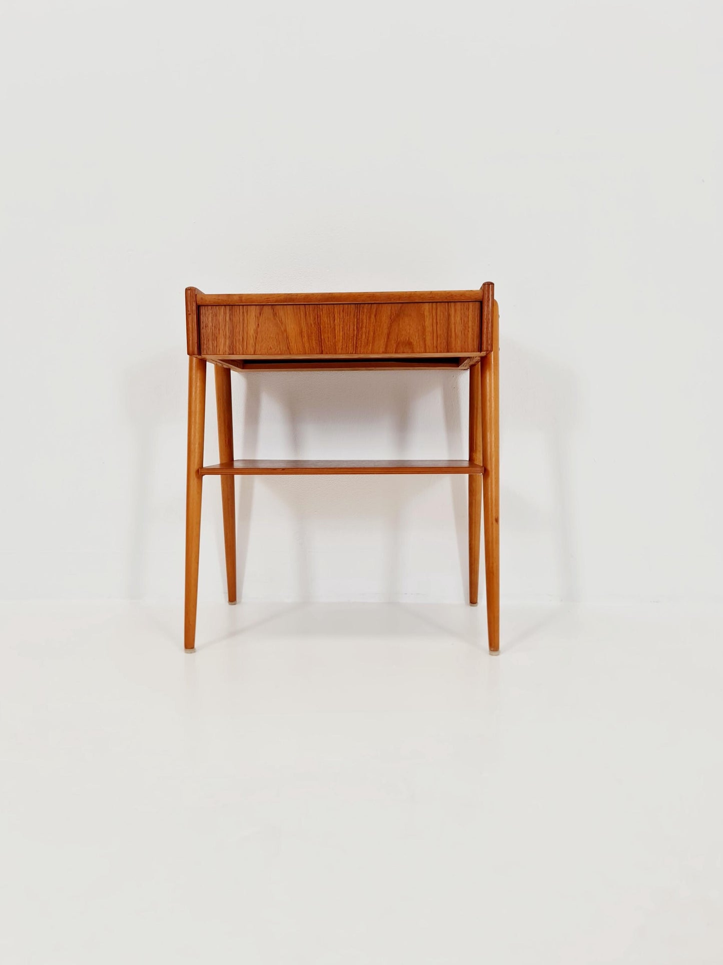 Midcentury Carlstrom & Co teak vintage side table/ bedside table/ night stand, 1960s