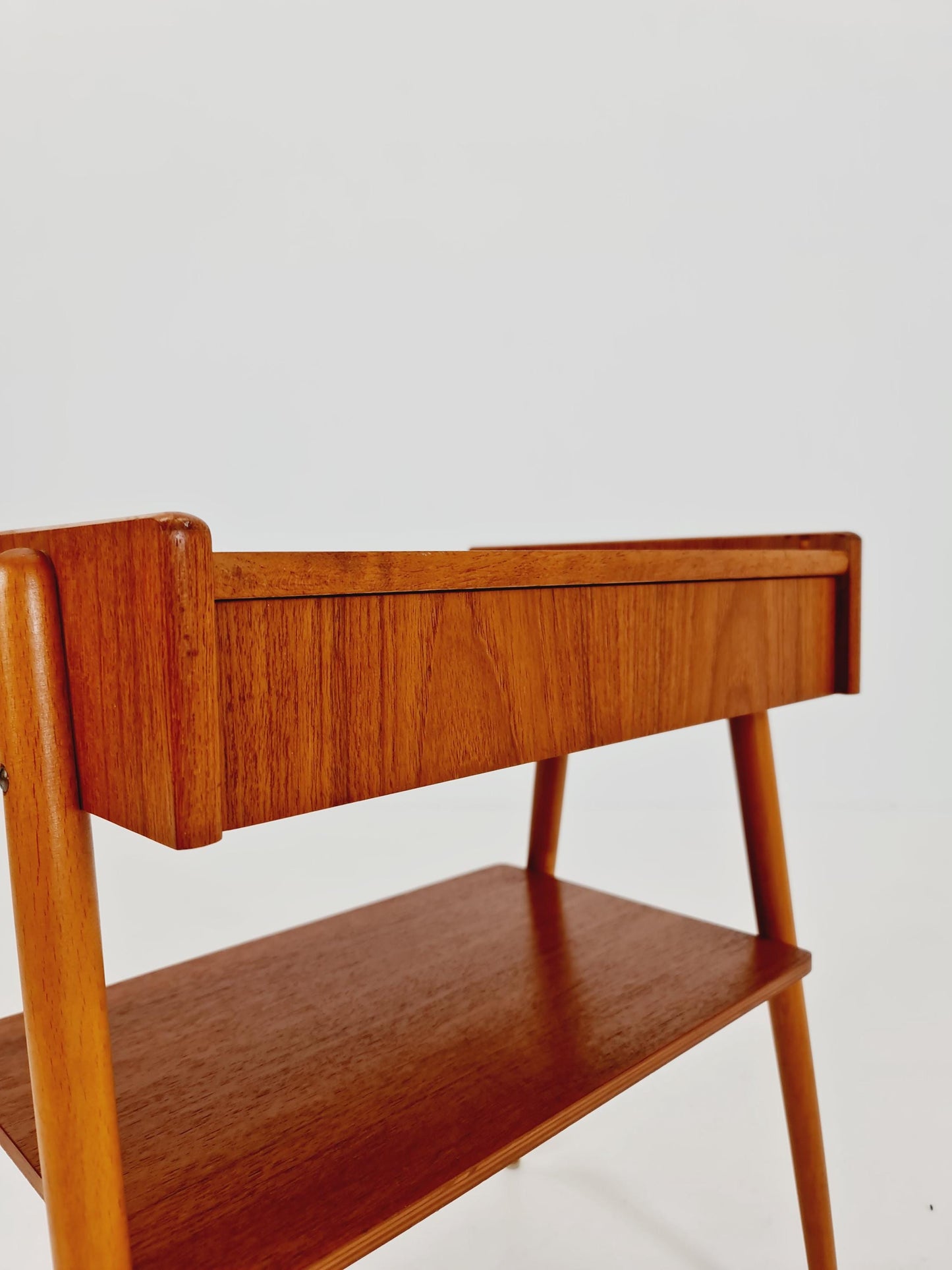 Midcentury Carlstrom & Co teak vintage side table/ bedside table/ night stand, 1960s