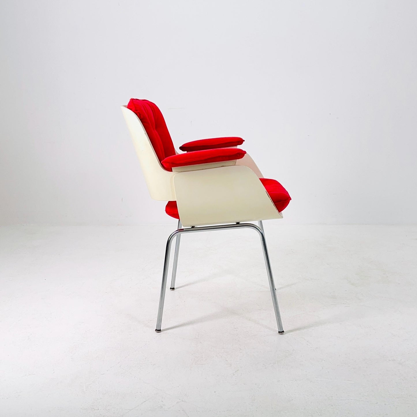 Mid century Red D48 armchairs by Hans Könecke, for Tecta Germany 1970s