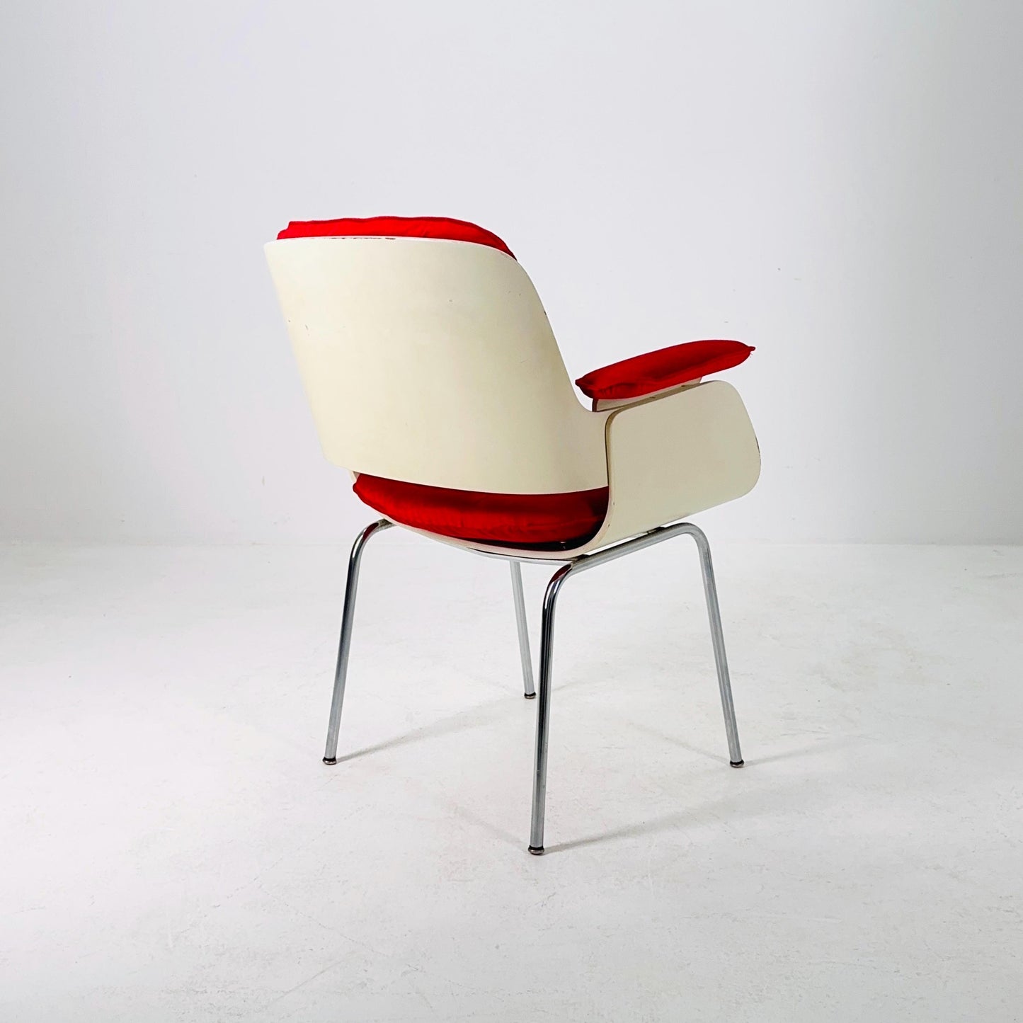 Mid century Red D48 armchairs by Hans Könecke, for Tecta Germany 1970s