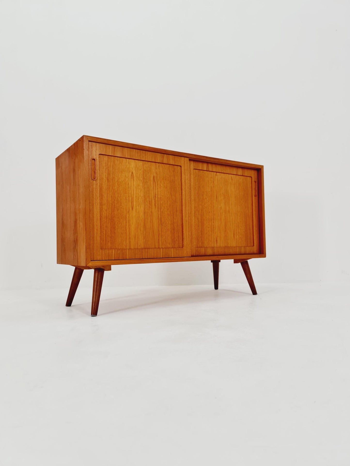 Mid-century Danish vintage Teak hallway cabinet, sideboard, By Hundevad 1960s