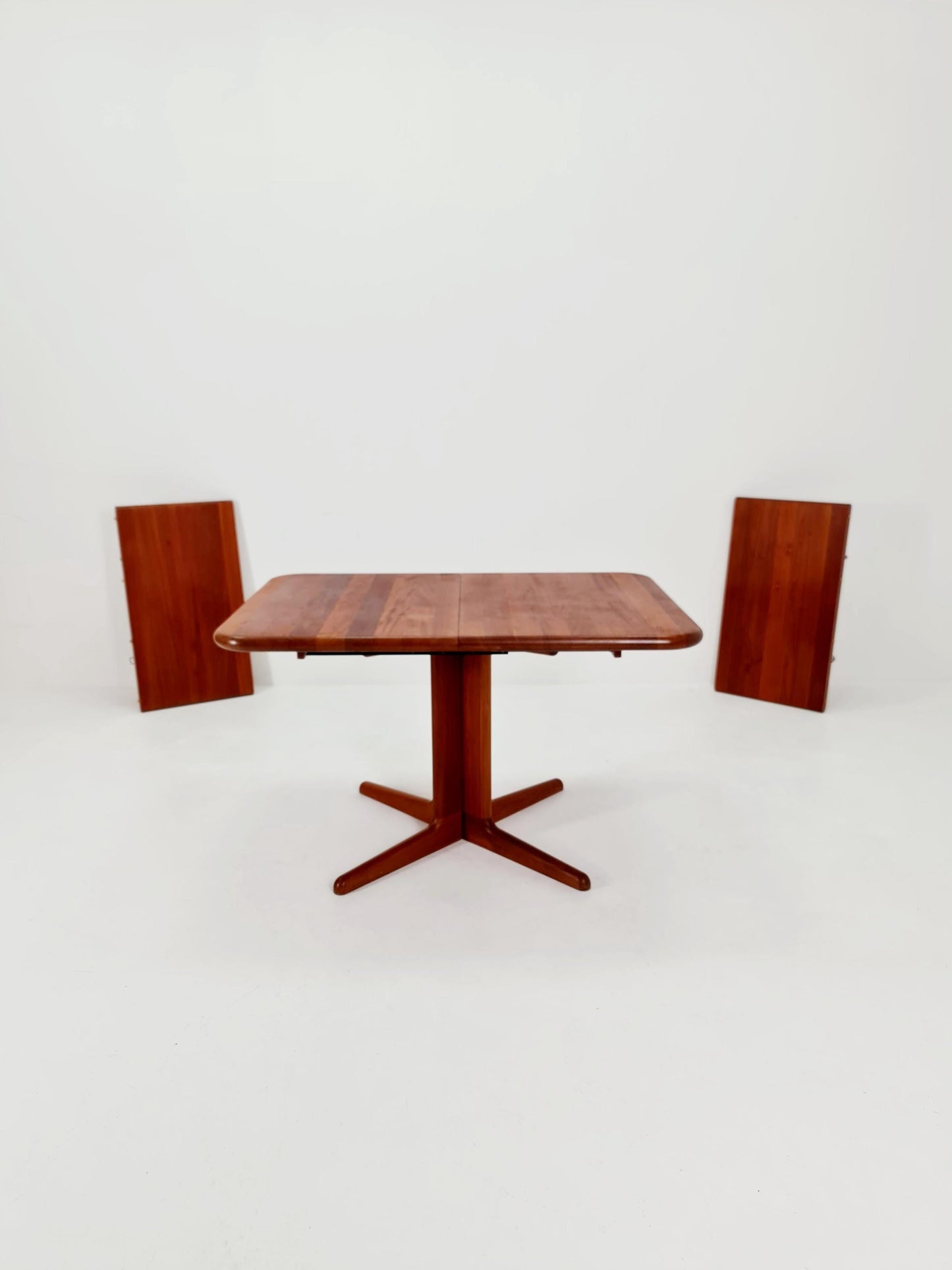 Mid century extendable Danish Modern Solid Teak dining table by Glostrup , 1970s