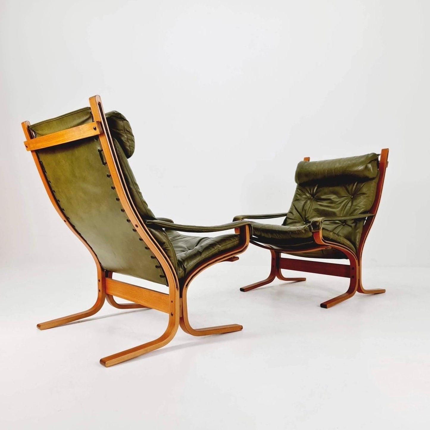 Mid century Ingmar Relling Danish Modern Siesta olive green leather Chair with High Back and Armrests from Westnofa Norway 1960s
