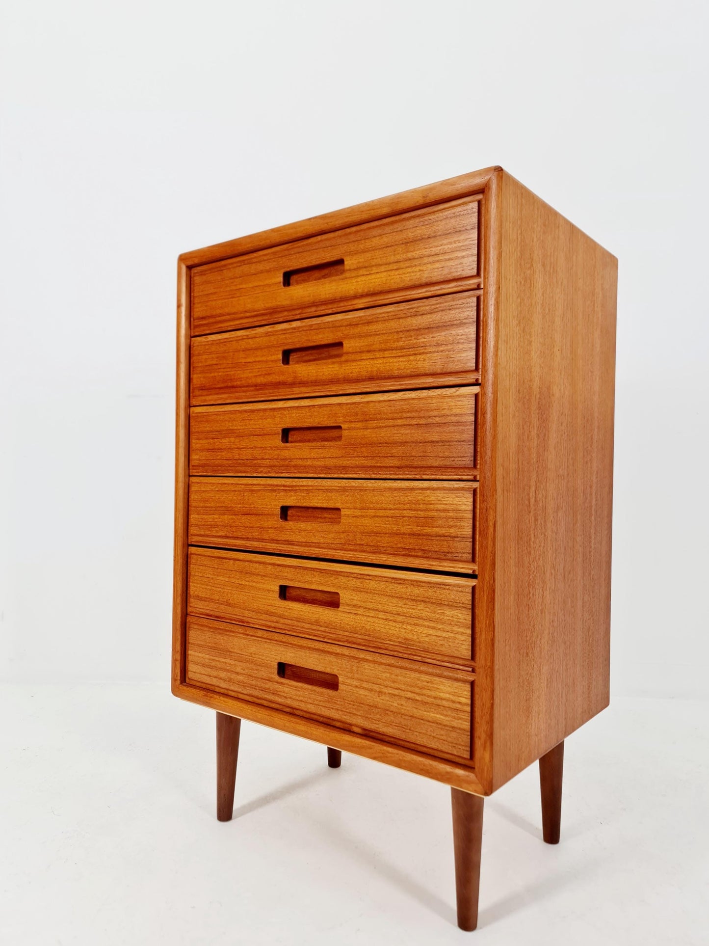 Midcentury danish design chest of drawers / drawer dresser /6 drawers cabinet, 1960s