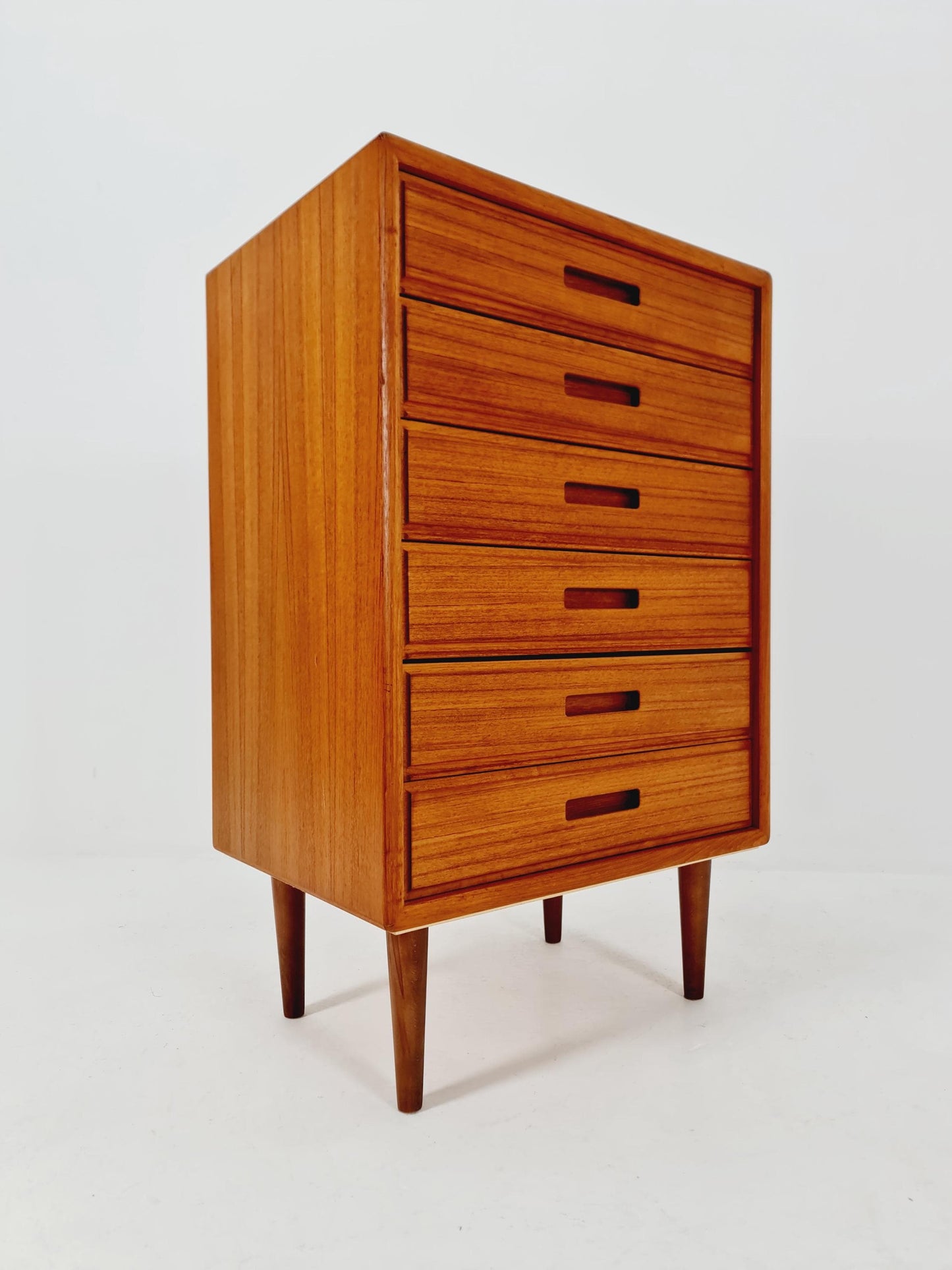 Midcentury danish design chest of drawers / drawer dresser /6 drawers cabinet, 1960s