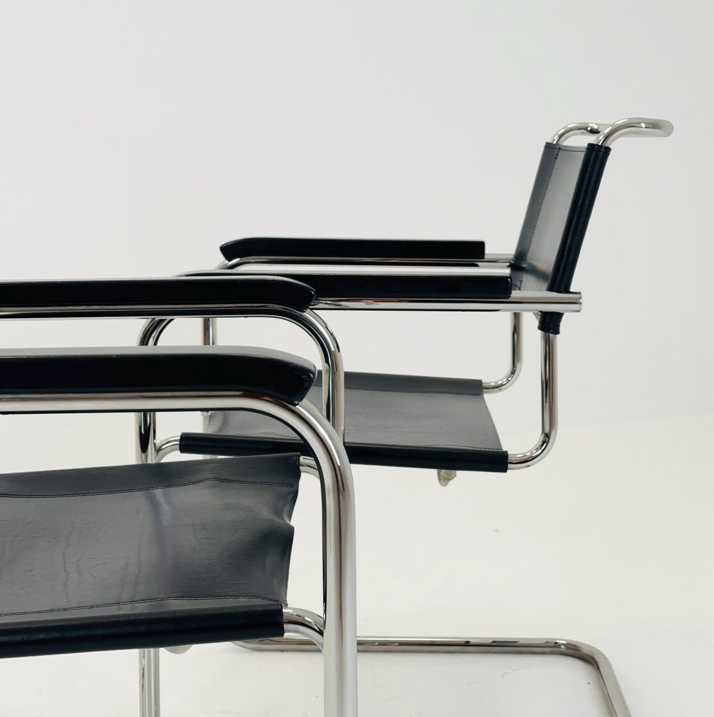 Set of 2 Bauhaus black leather iconic armchairs by mart Stam for Thonet 1980s