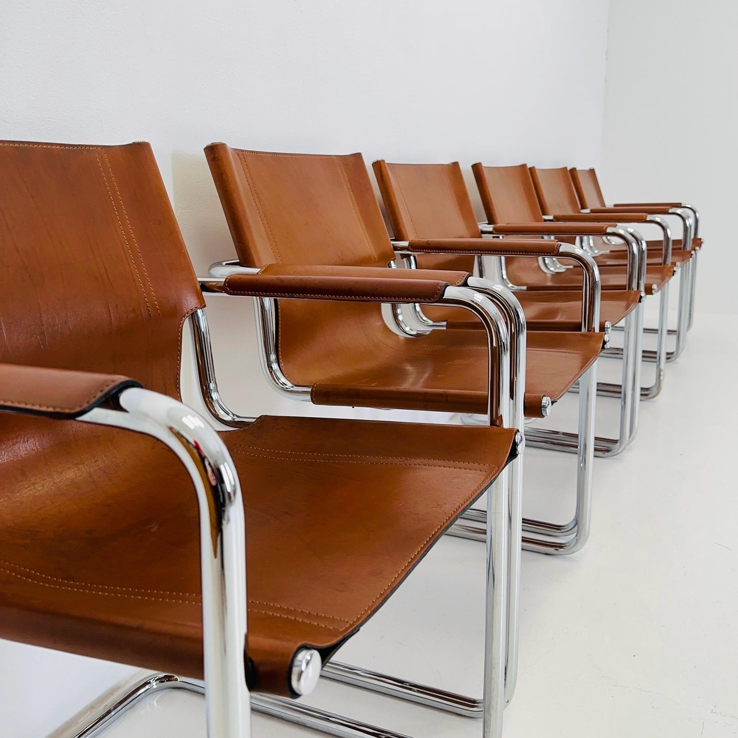 set of 6 Matteo Grassi orginal bauhaus design Visitor Chairs cognac Leather Italy 1980s