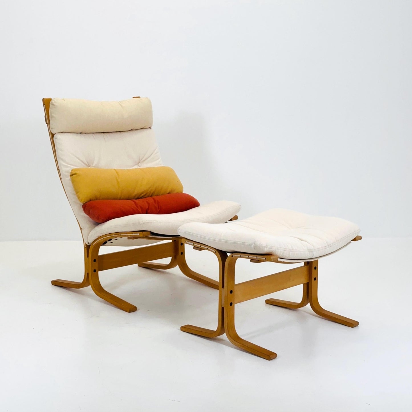 set of 2 Mid century rare cotton armchair “Siesta” and ottoman by Ingmar Relling, Westnofa Furniture, Norway. 1990s