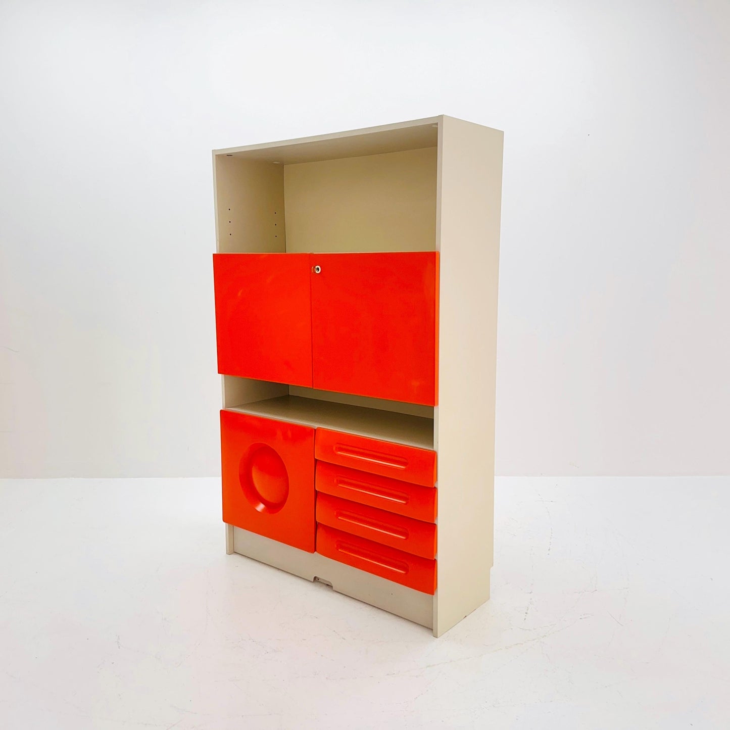 Space age rare cupboard by Gwinner Germany 1970s