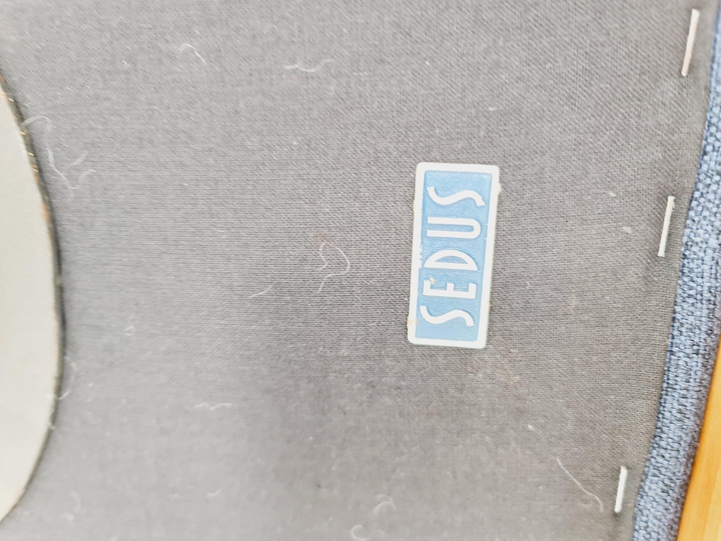 Rare Bauhaus swivel office chair in solid wood By SEDUS 1930s