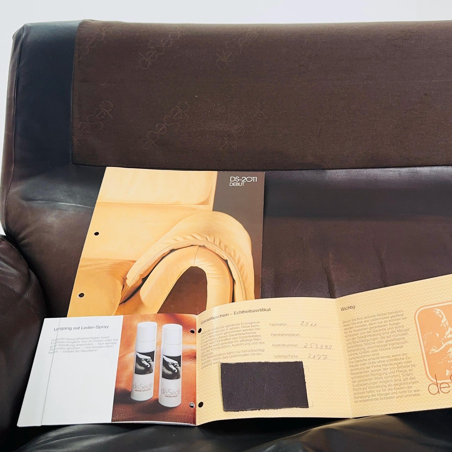 Set of 2 Mid-Century De Sede DS-2011/01 Buffalo Dark Brown leather-sofa and armchair , 2011 Switzerland