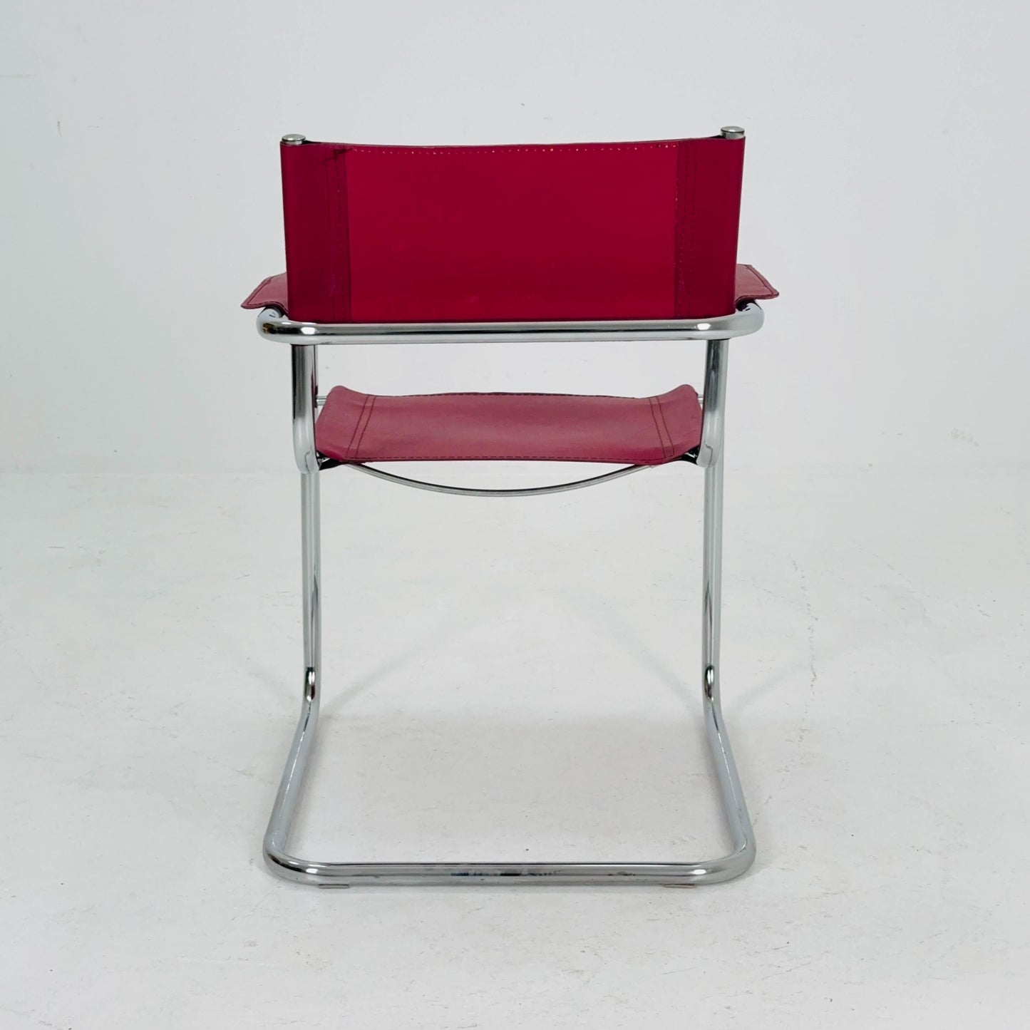 Mid Century iconic Mart Stam S34 armchair / Bauhaus chrome tube steel and burgundy faux leather / 80s vintage cantilever chair italy