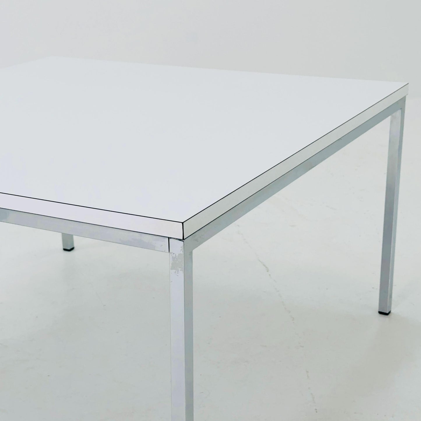 Mid century white coffee Table from Läsko Studioform International, 1980s German