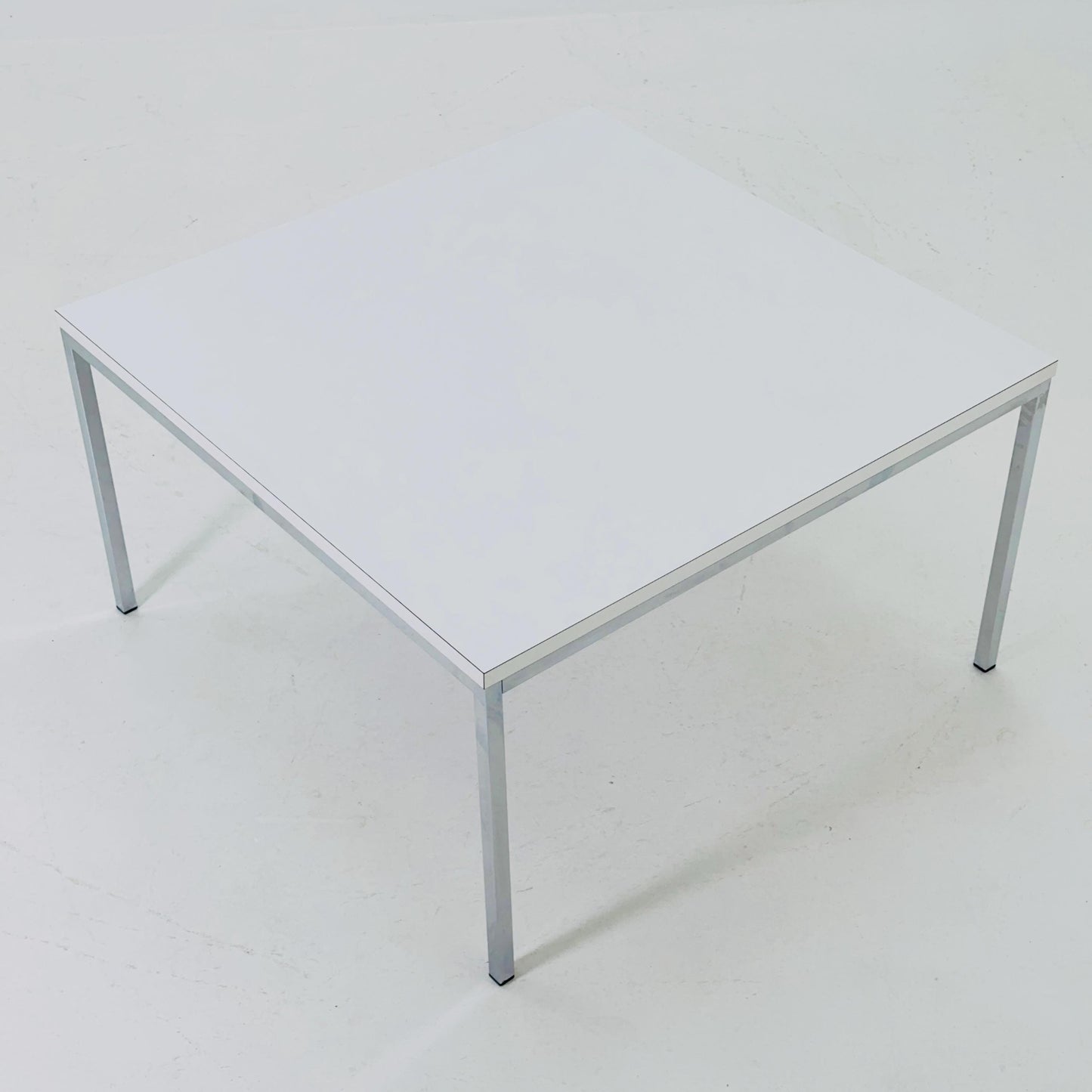 Mid century white coffee Table from Läsko Studioform International, 1980s German