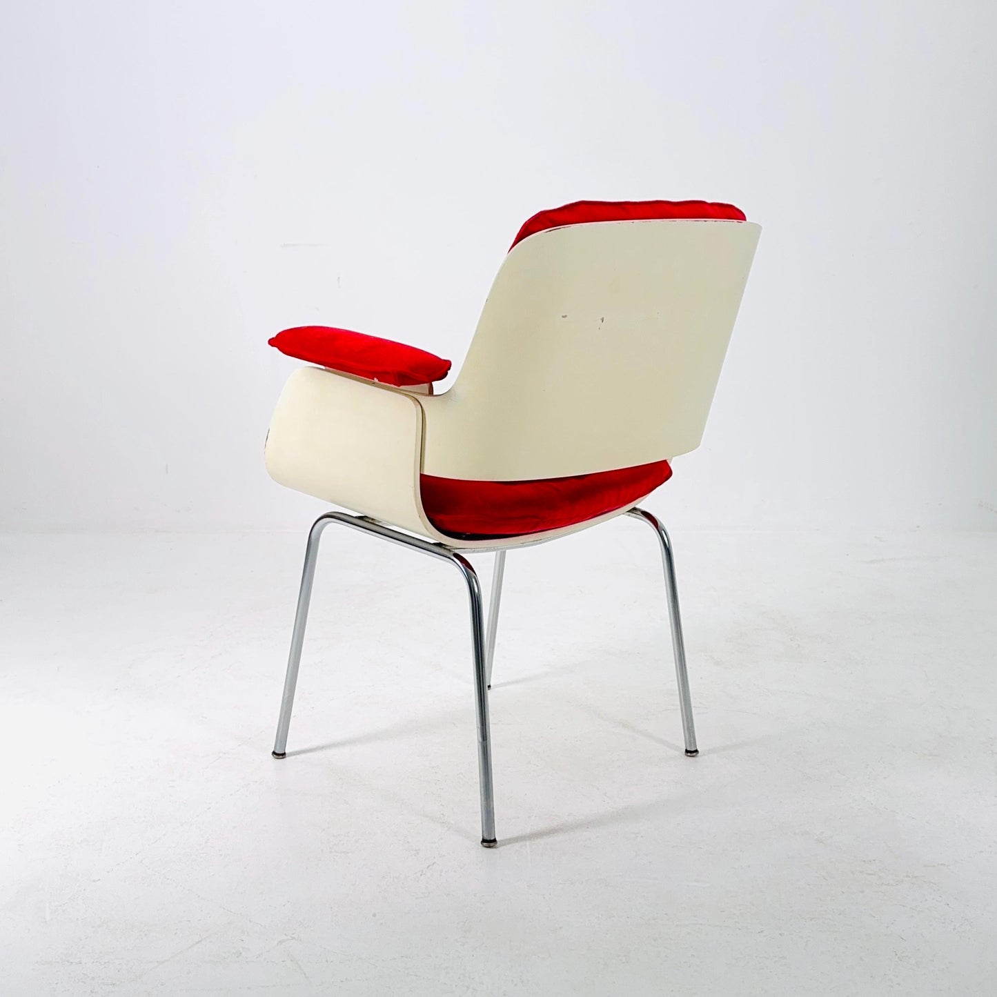 Mid century Red D48 armchairs by Hans Könecke, for Tecta Germany 1970s