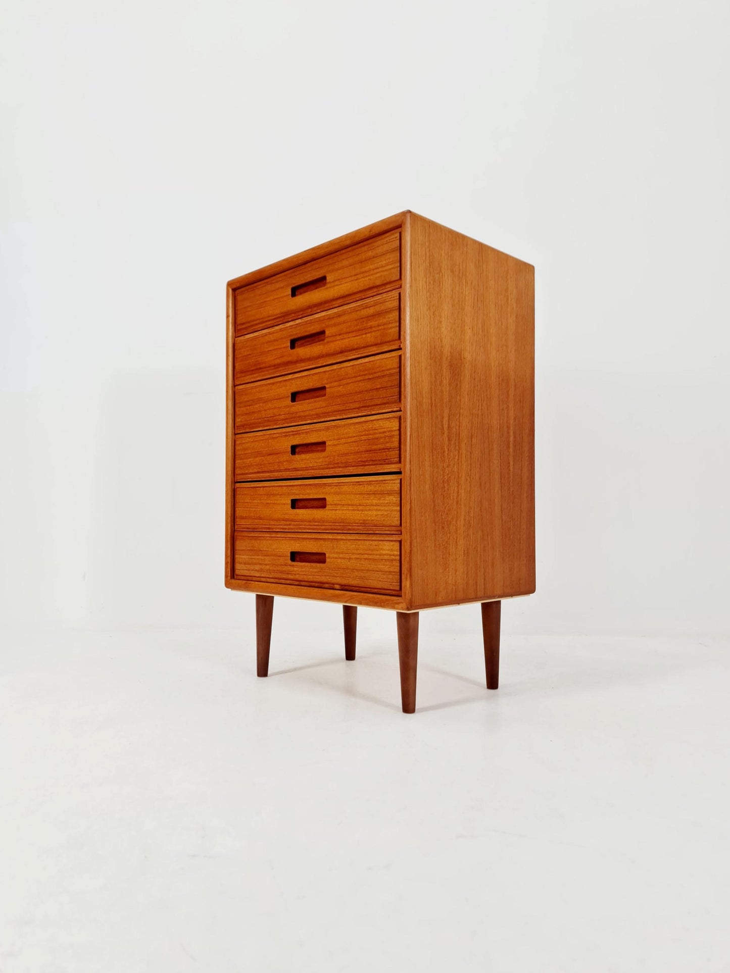 Midcentury danish design chest of drawers / drawer dresser /6 drawers cabinet, 1960s