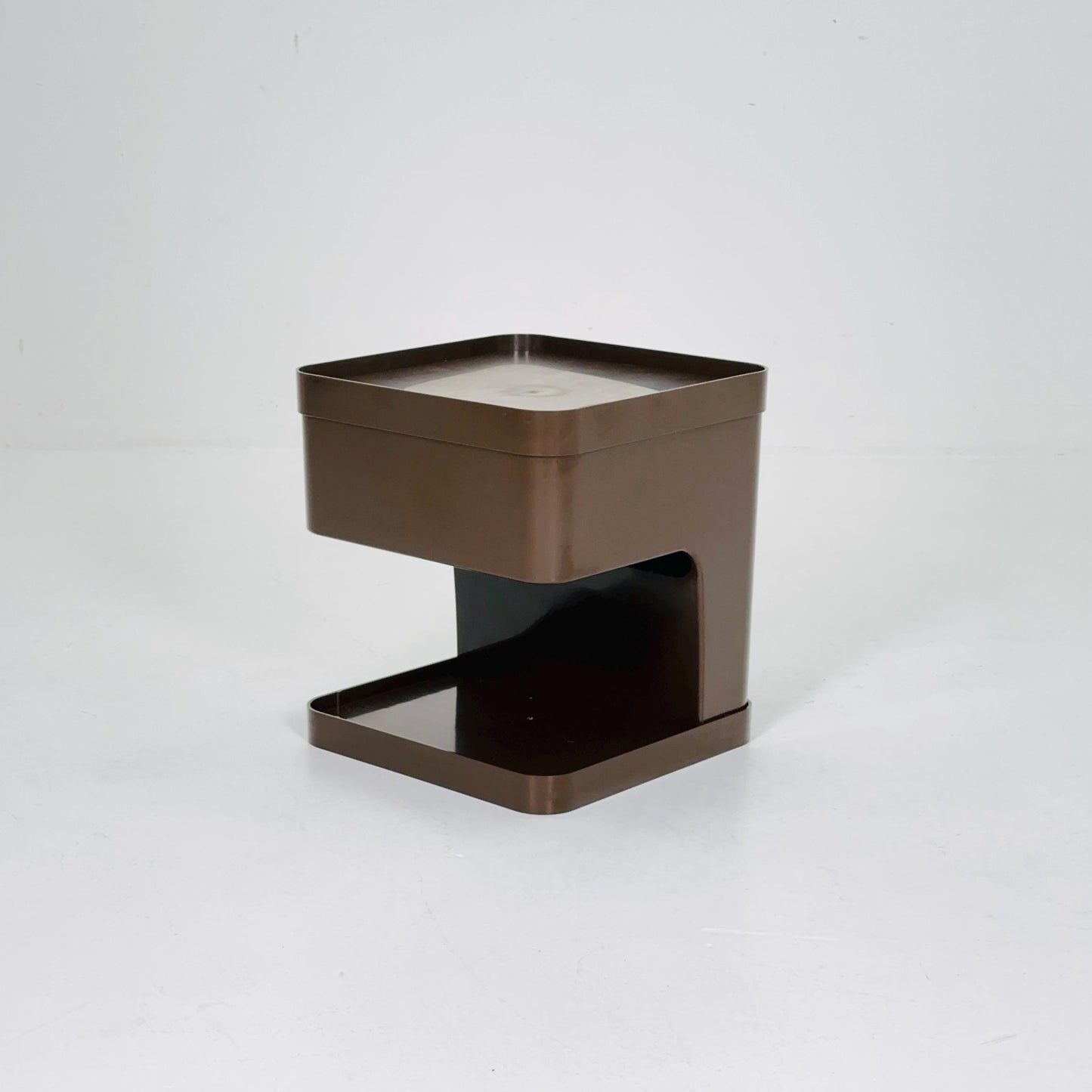 Space age brown side table or mini bar by flair for Prisunic. Molded plastic, 1980s