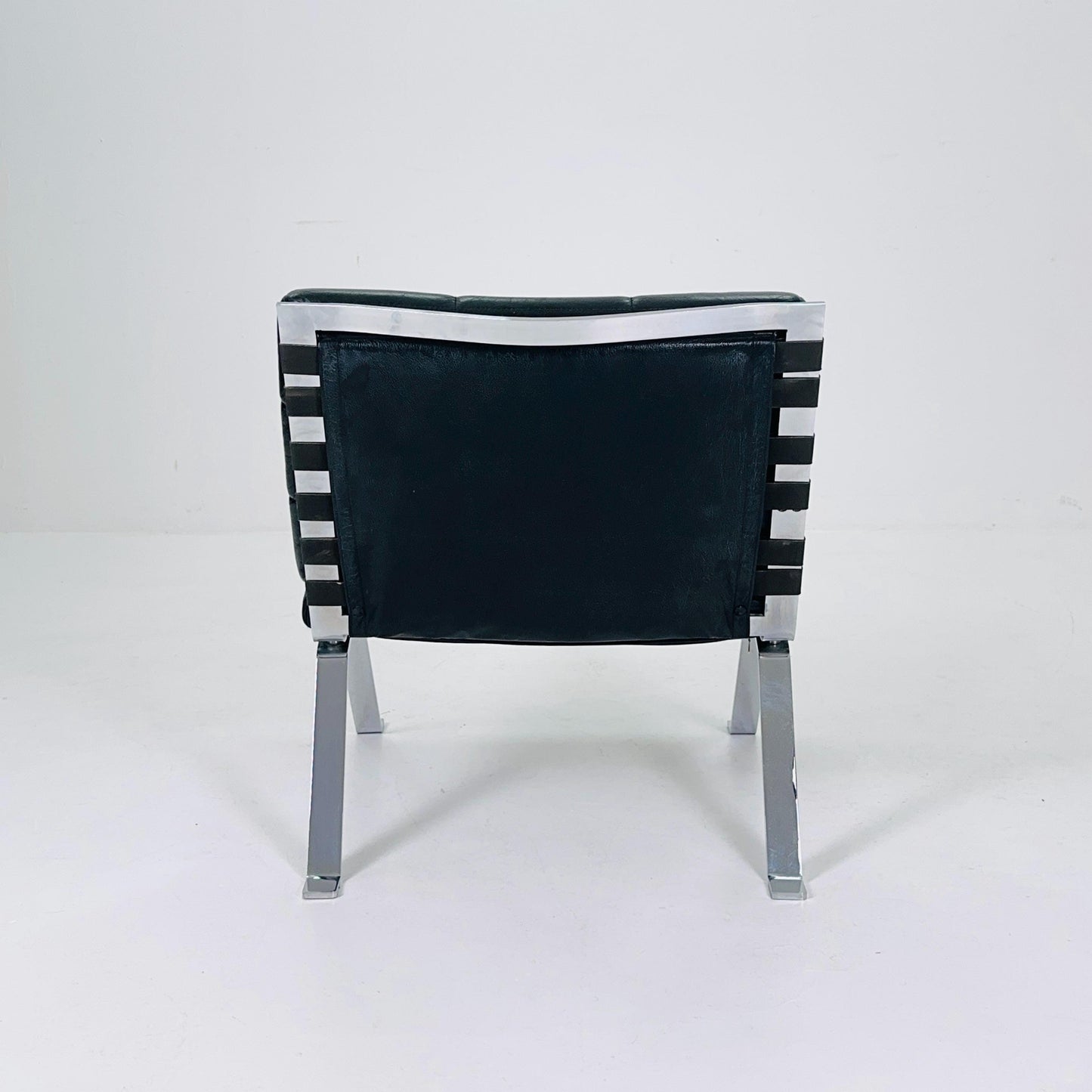 Mid century leather lounge Euro chair by Hans Eichenberger for Girsberger - 1960s Switzerland