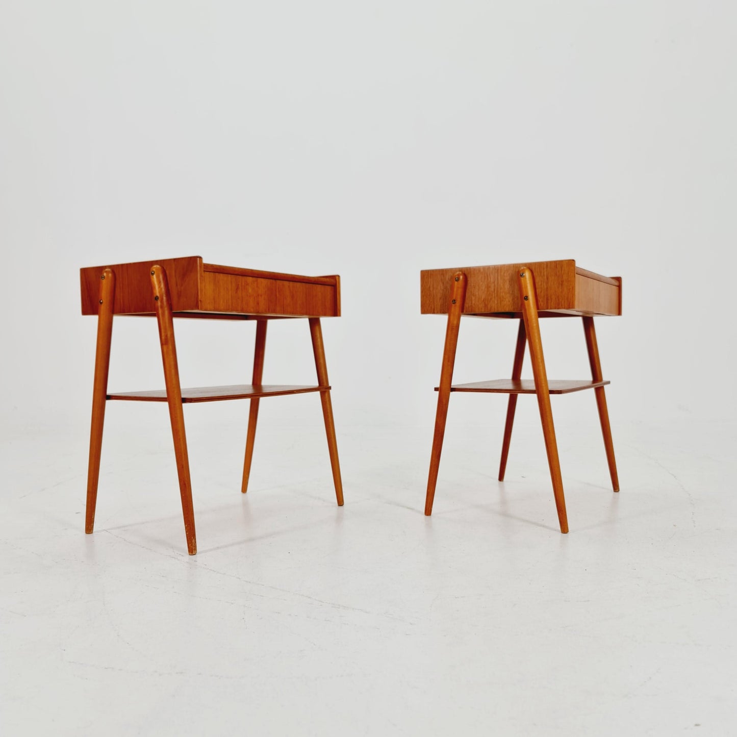 Pair of Swedish Midcentury Teak Vintage Side table/ Bedside table/ Night stand by Carlström & Co, 1960s