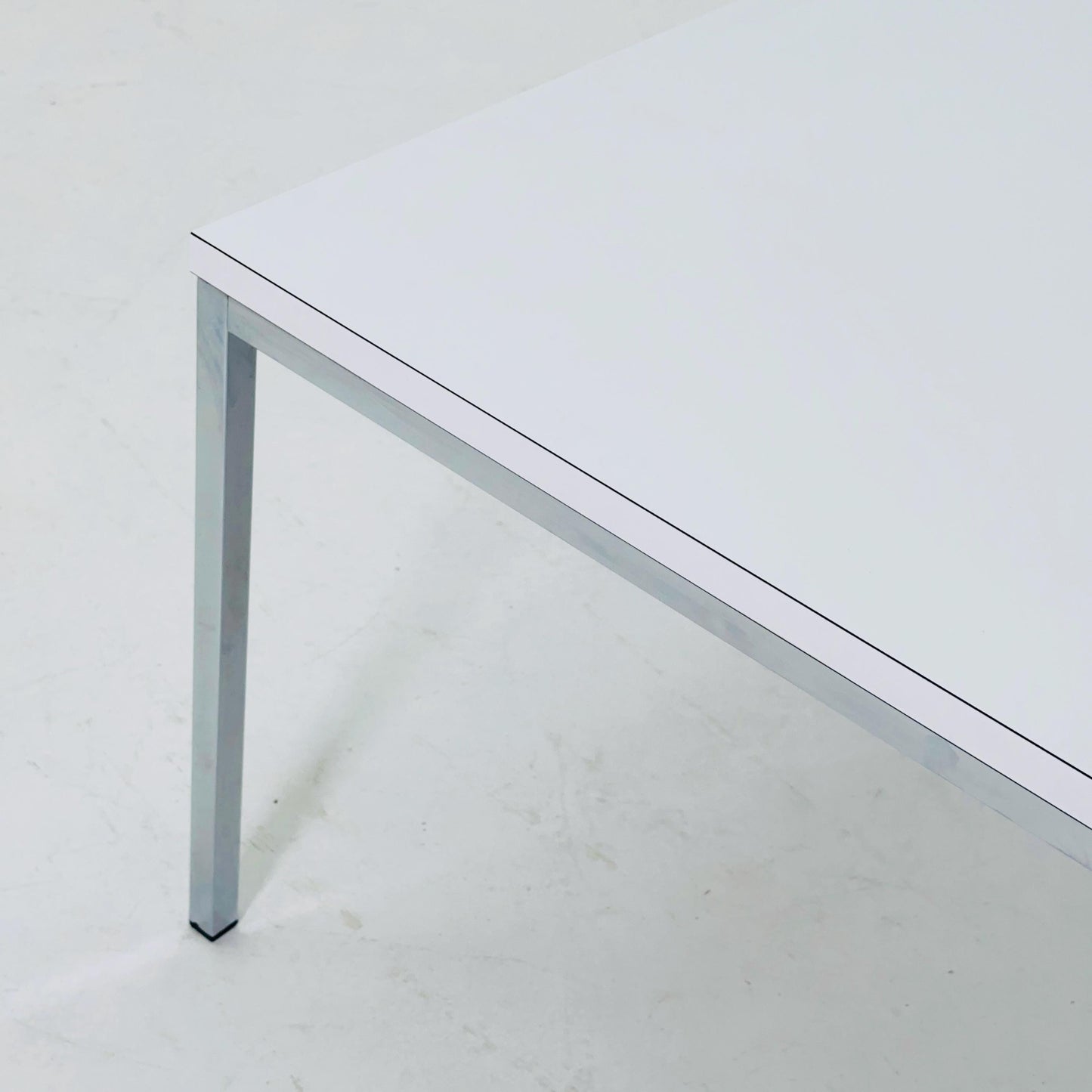 Mid century white coffee Table from Läsko Studioform International, 1980s German
